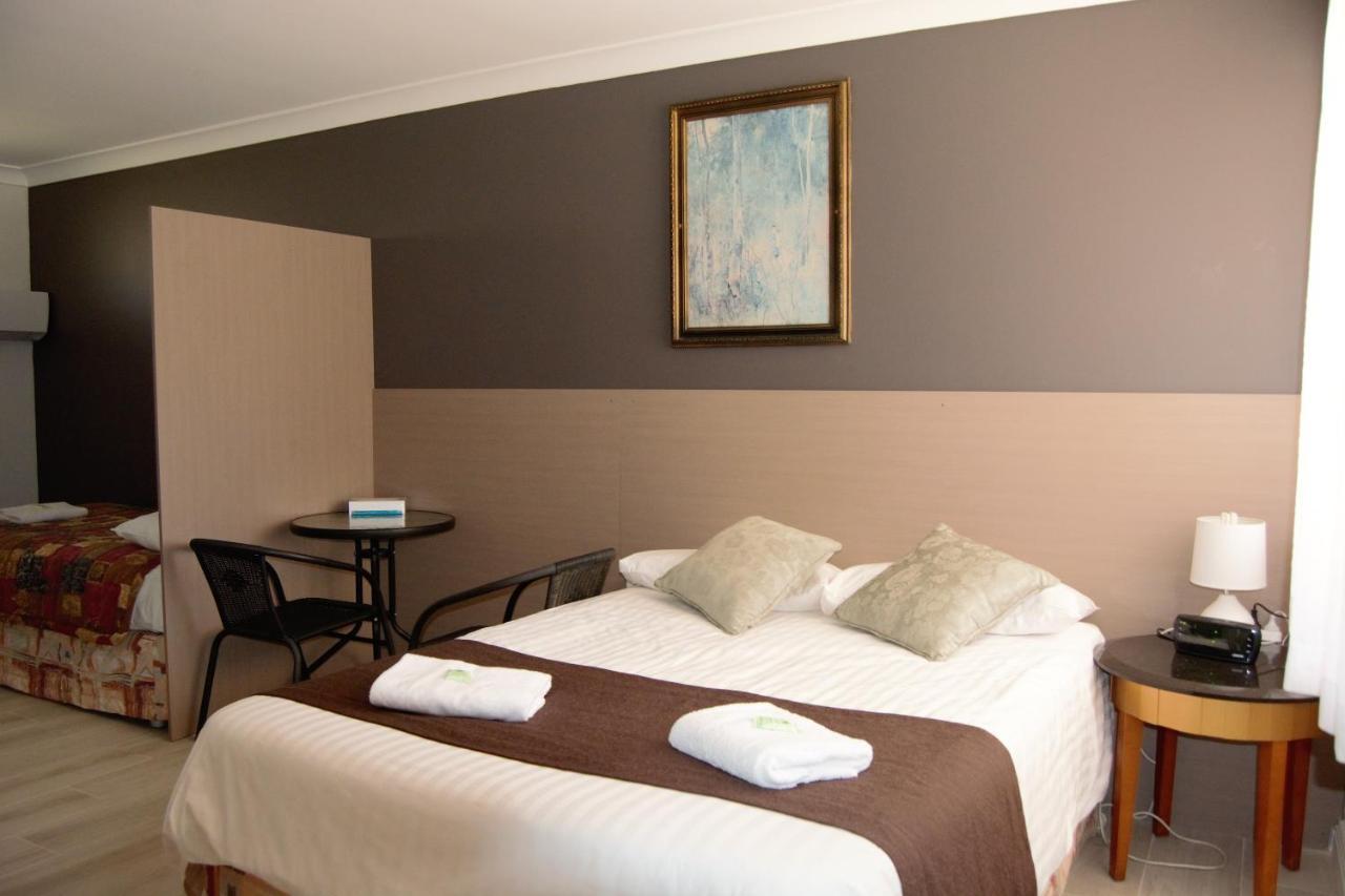 Civic Motor Inn Каура Экстерьер фото