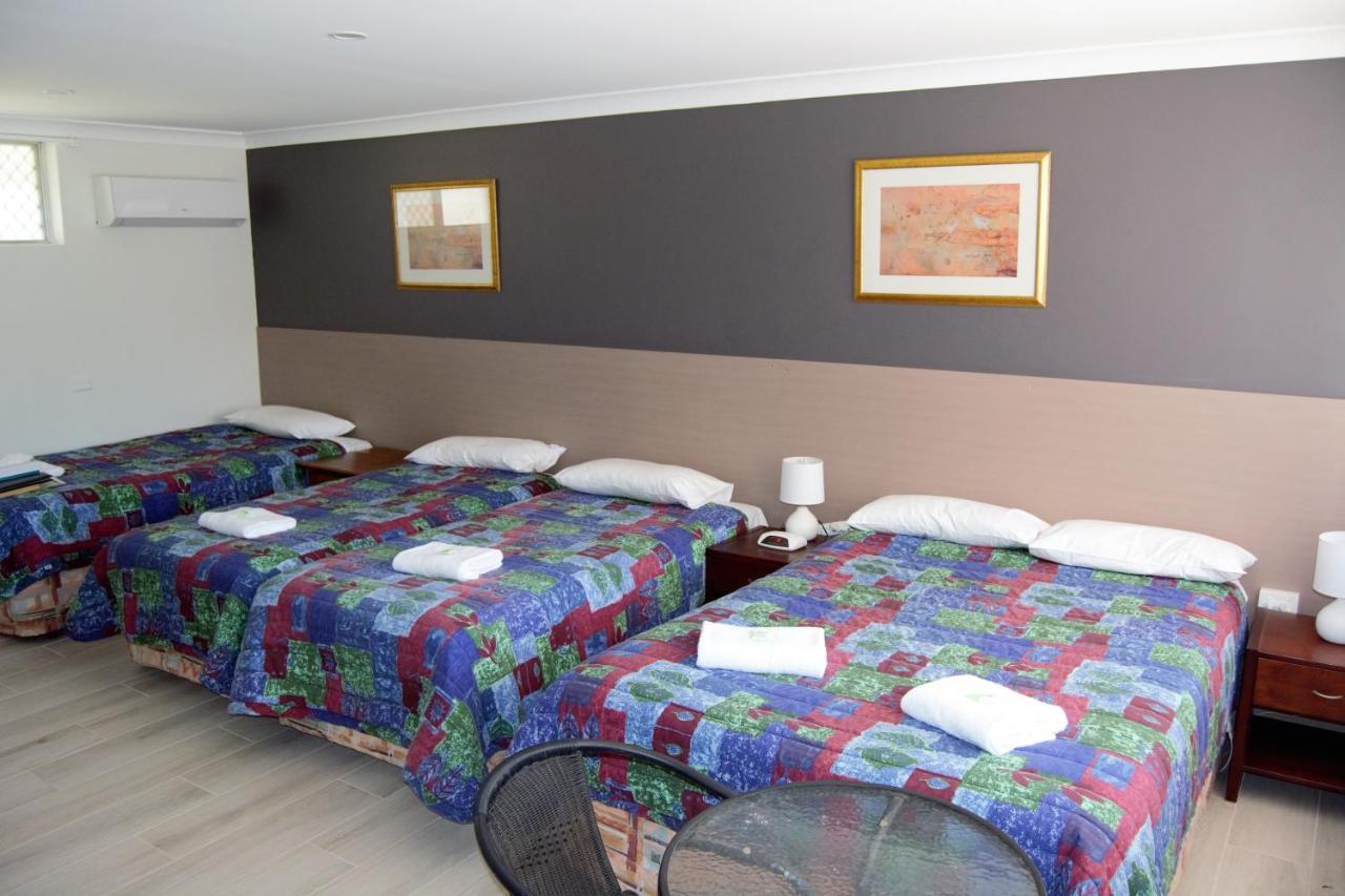 Civic Motor Inn Каура Экстерьер фото